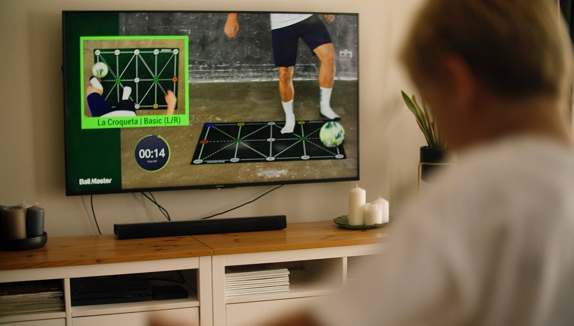 Top 8 Fußball-Passing-Übungen, die jeder Spieler ausprobieren sollte (Bonus-Tipp innen)